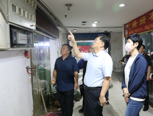 常山集團中秋、國慶“雙節(jié)”不停產(chǎn) 主要領(lǐng)導(dǎo)帶隊開展調(diào)研