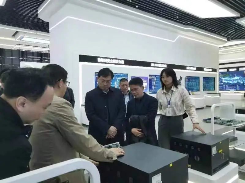 常山集團主要領(lǐng)導(dǎo)考察北明軟件東區(qū)公司